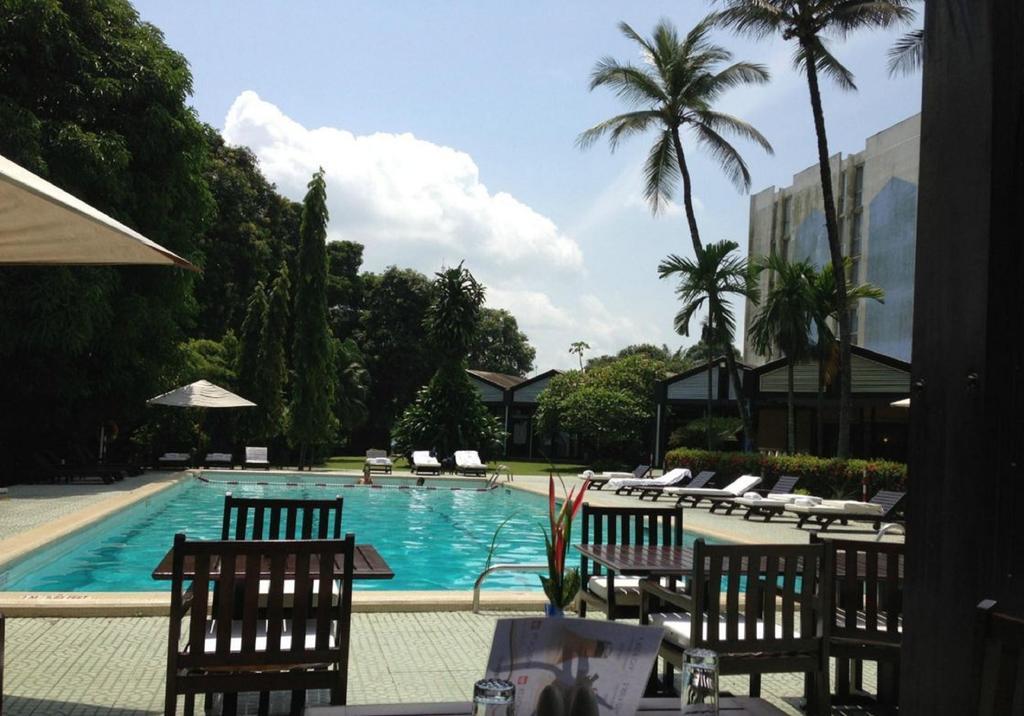 Douala Rabingha Hotel Exterior foto